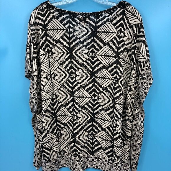 Lucky Brand Women’s Medium Boho Tribal Diamond Pattern V-Neck Blouse - Picture 8 of 9